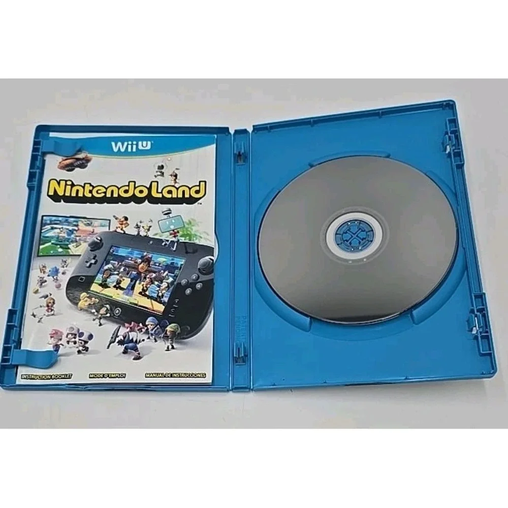Nintendo Land Nintendo Wii U Game Complete with Manual Tested
